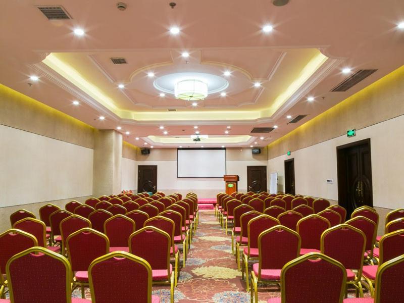 Vienna Hotel Shanghai Happy Valley Songjiang Екстер'єр фото