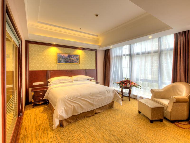 Vienna Hotel Shanghai Happy Valley Songjiang Екстер'єр фото