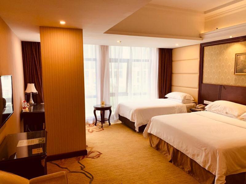 Vienna Hotel Shanghai Happy Valley Songjiang Екстер'єр фото